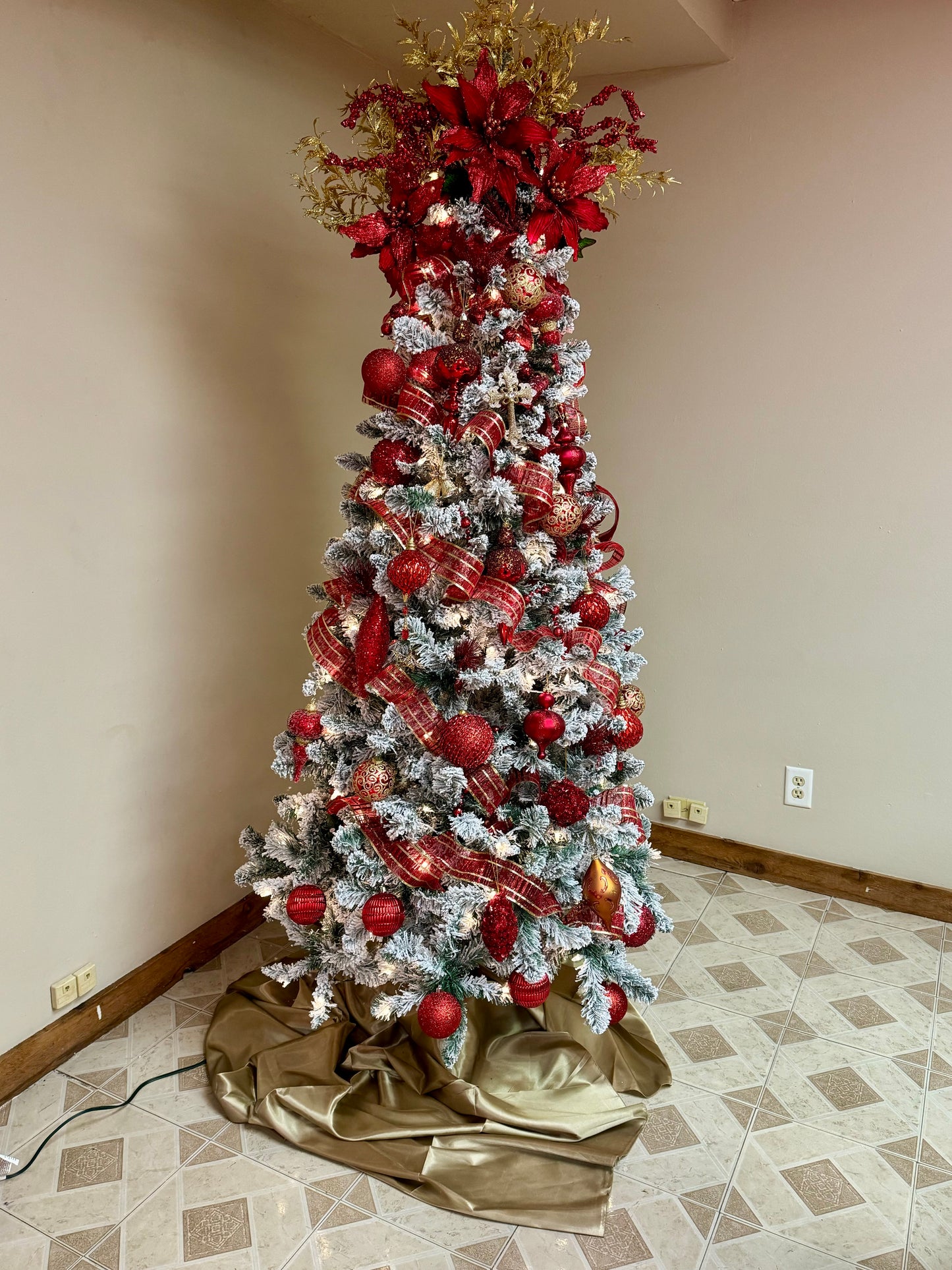 🎄 Christmas Tree Decorating Service ✨