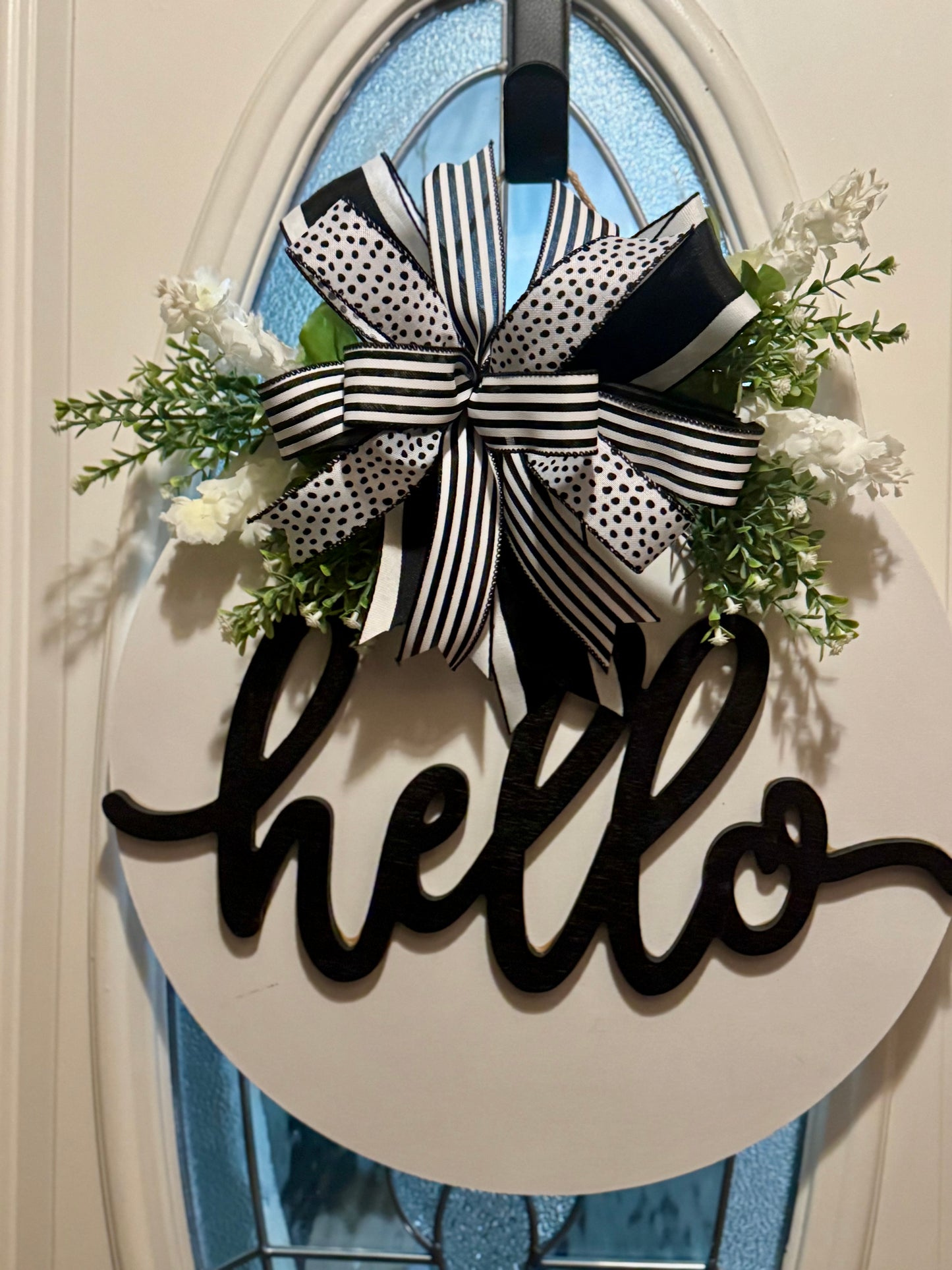 Handmade Hello Door Sign – Front Porch Decor with Bow and Faux Greenery