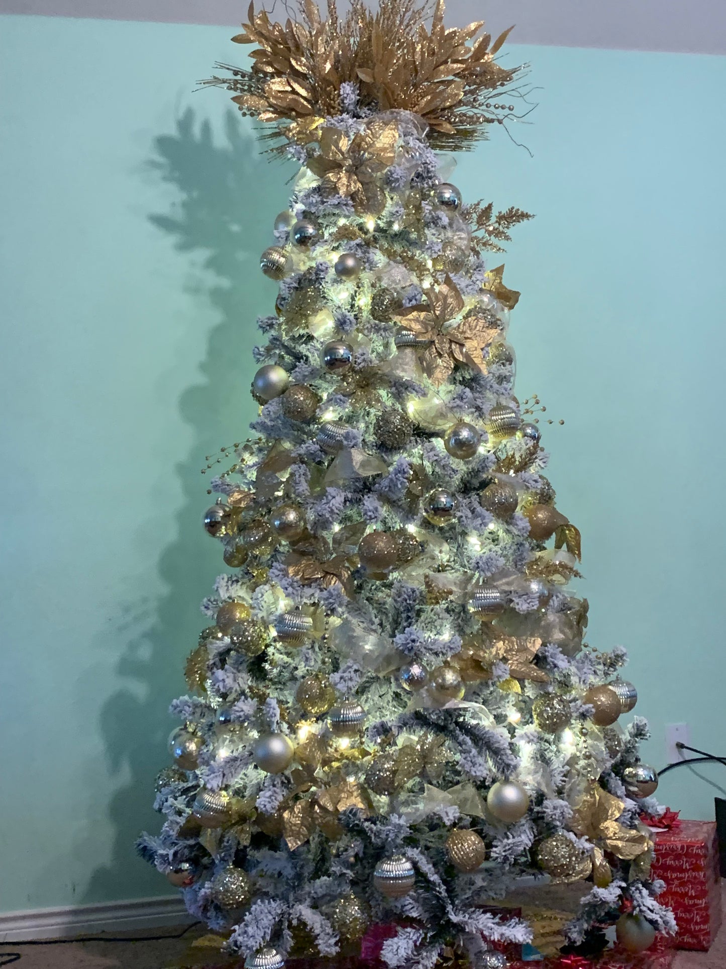 🎄 Christmas Tree Decorating Service ✨